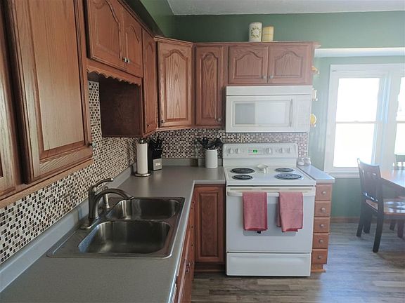 4th image of 1315 Wirtz Ave