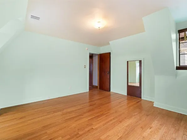 2314 Palisade Avenue image 26 of 49