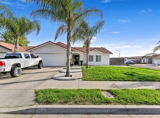 398 Helena Way, Madera, CA 93637