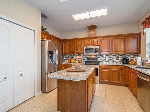 5th image of 1233 Cathcart Cir