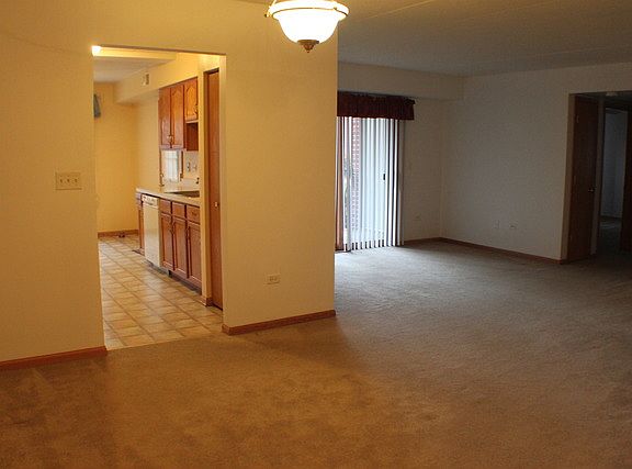 4th image of 11112 E Cove Cir Unit 1C