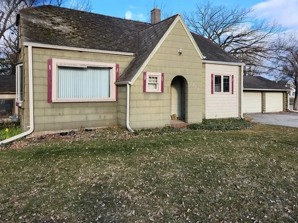 1107 DEPOT STREET, Manawa, WI 54949
