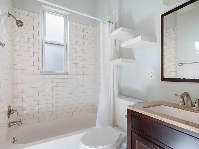 1443 N Campbell Ave #2R — Photo 15