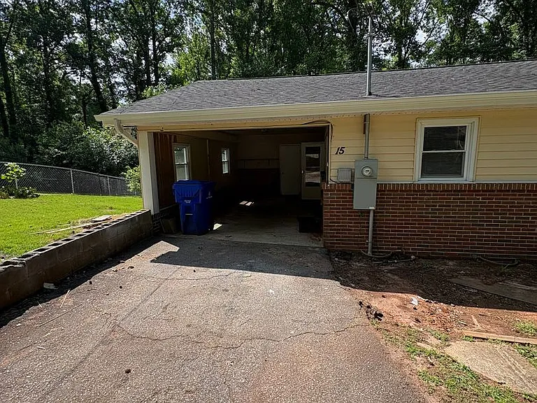 15 Tasha Dr — Photo 3