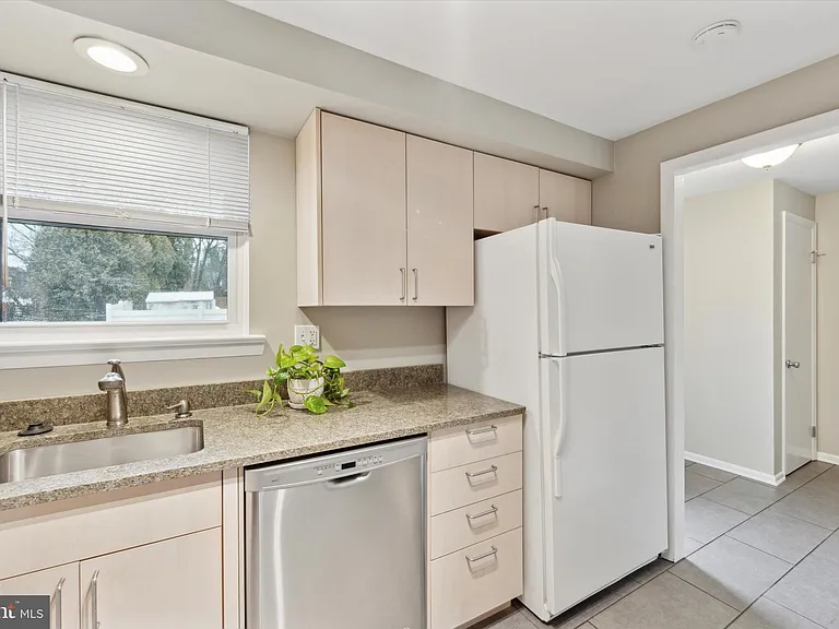 315 S Valley Forge Rd #5 — Photo 6