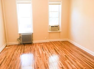 1731 Summerfield St #1F, Ridgewood, NY 11385