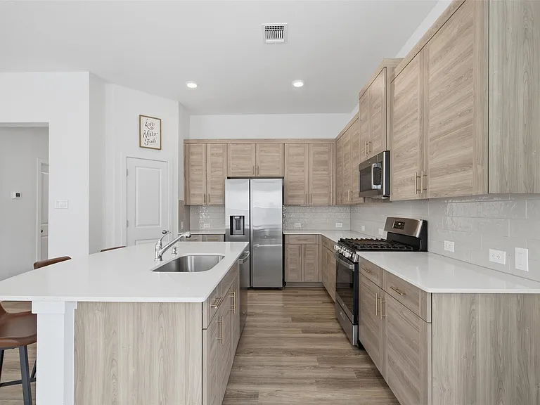 12528 Cockatto Xing — Photo 10
