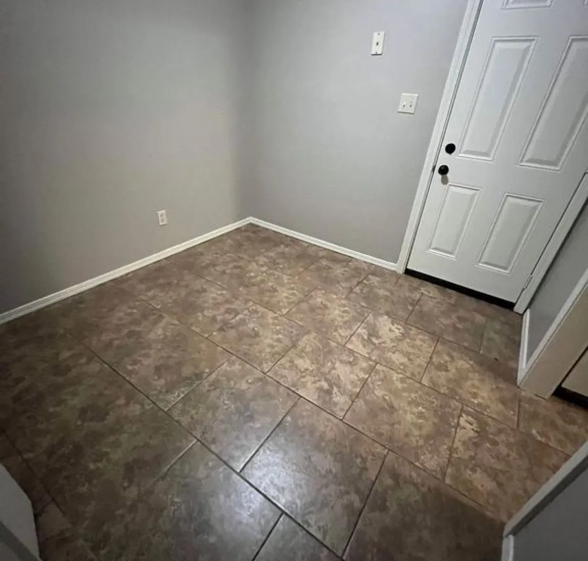 2 bed, 1.5 bath, 1120 sqft, $825 — Photo 4