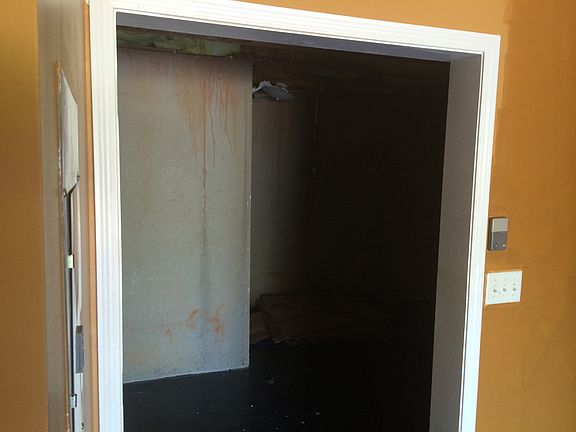 3rd image of 2609 Waverly Hills Dr
