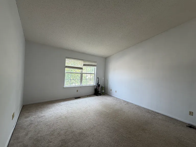 1420 Blue Brook Way — Photo 24
