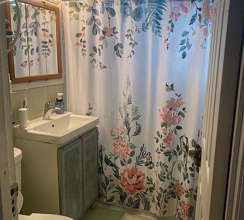 3rd image of 839 N Ashland Ave #1R