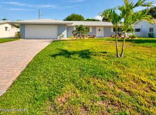 249 Curacau Dr, Cocoa Beach, FL 32931