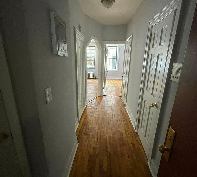 1st image of 31-17 Crescent St #1A