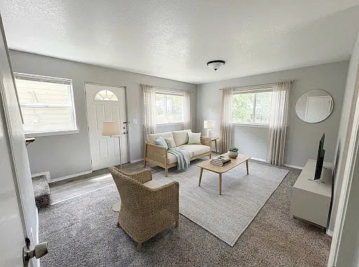 5623 SE 84th Ave — Photo 2