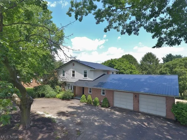 741 Park Ave S, Bolivar, OH 44612