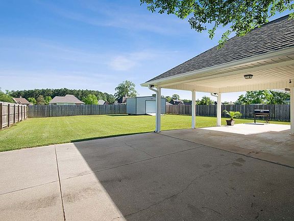 3rd image of 12205 Dove Hollow Dr