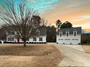 2713 Rolling Oaks Ln, Raleigh, NC 27606