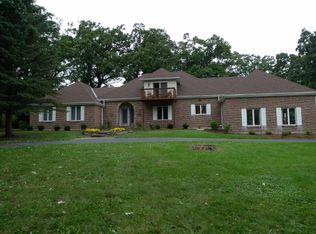 8600 Howe Rd, Wonder Lake, IL 60097