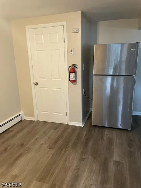 1 bed, 1.0 bath, $1,600 — Photo 3