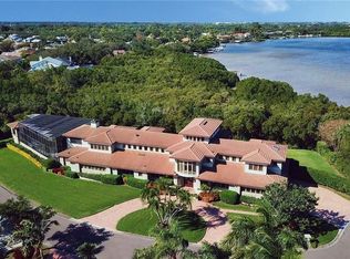 1261 Gasparilla Dr NE, Saint Petersburg, FL 33702