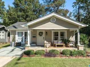 2929 Parkridge Dr, Homewood, AL 35209