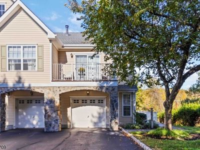 68 Mountainside Dr, Pompton Lakes, NJ, 07442