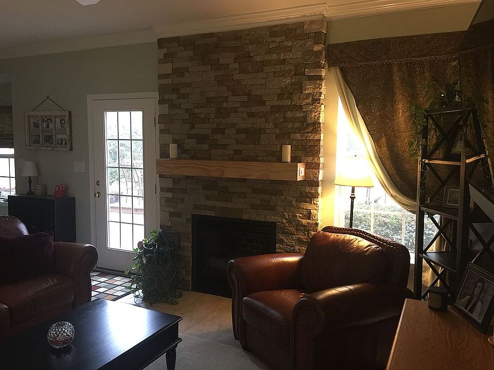 2nd image of 9006 Fine Robe Dr