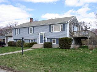 53 Sakonnet Blvd, Narragansett, RI 02882