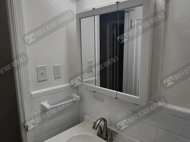 14331 Ardmore St — Photo 21