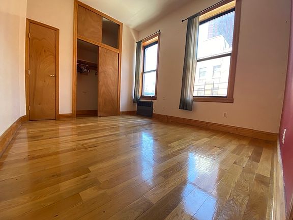3rd image of 2 Eldridge St APT 8
