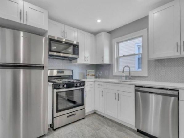 83 Sheridan St Floor 2
