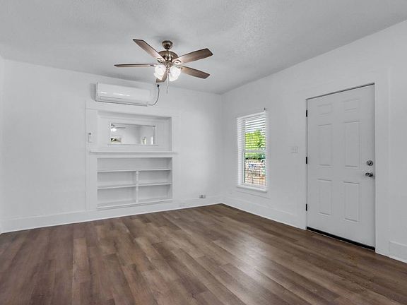 4th image of 422 Buckingham Ave