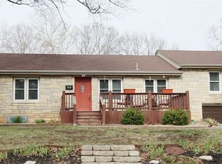 1508 Grandview Dr, Wamego, KS 66547