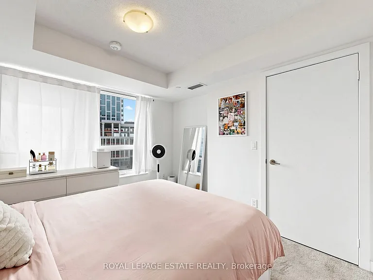8 Trent Ave #504 — Photo 12