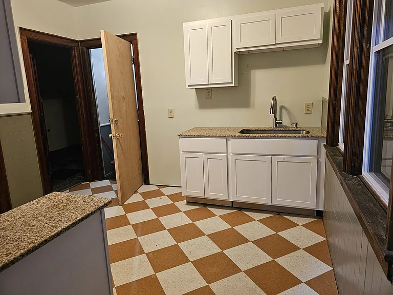 154 Oconnell Ave #2 — Photo 9