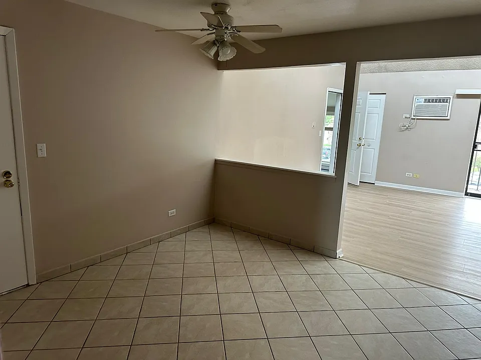 565 W Lies Rd #5
