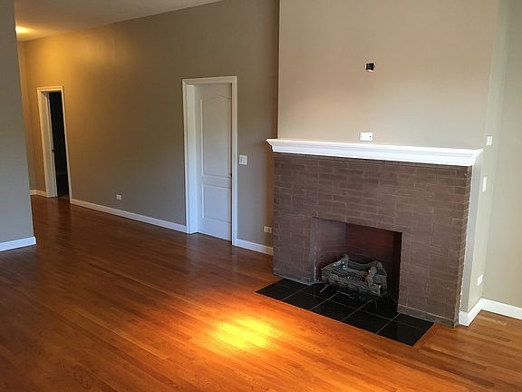 3rd image of 5948 S King Dr APT 4