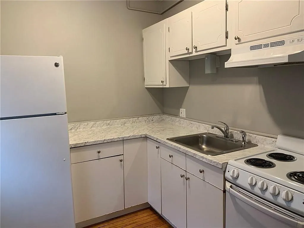 1 bed, 1.0 bath, 1100 sqft, $1,700 — Photo 4