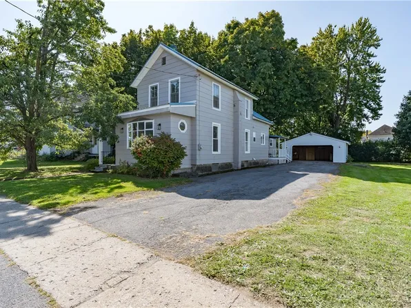 833 W Main St, Watertown, NY 13601