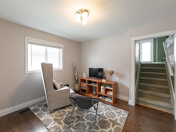 3rd image of 4387 Spago Cres