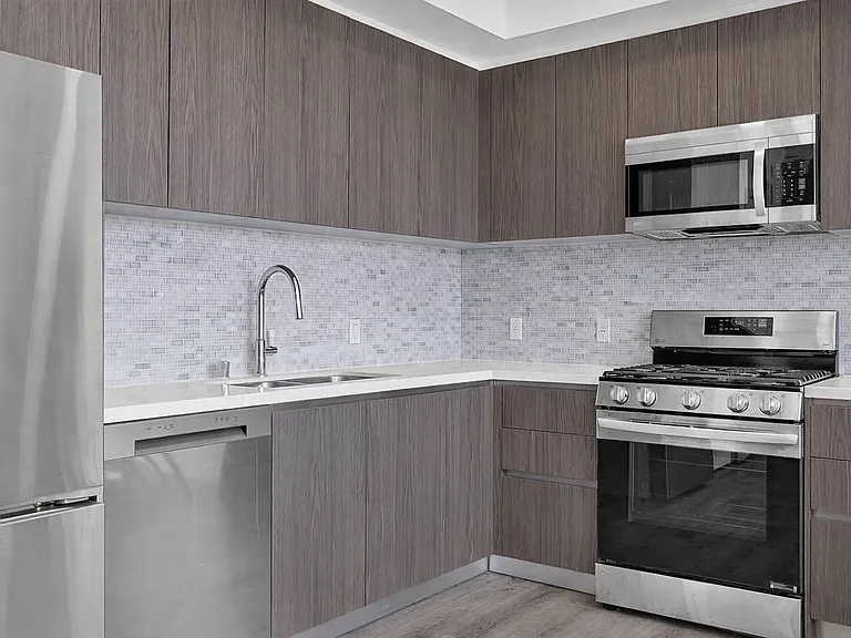 845 S Saint Andrews Pl — Photo 15