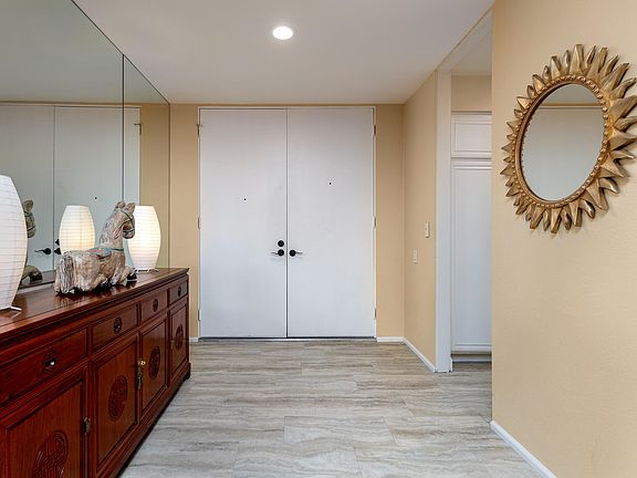 2nd image of 1660 S La Reina Way APT 2A
