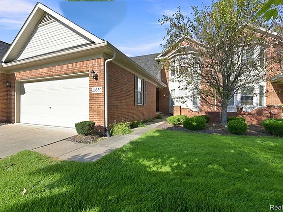 3rd image of 20660 Bishop Dr