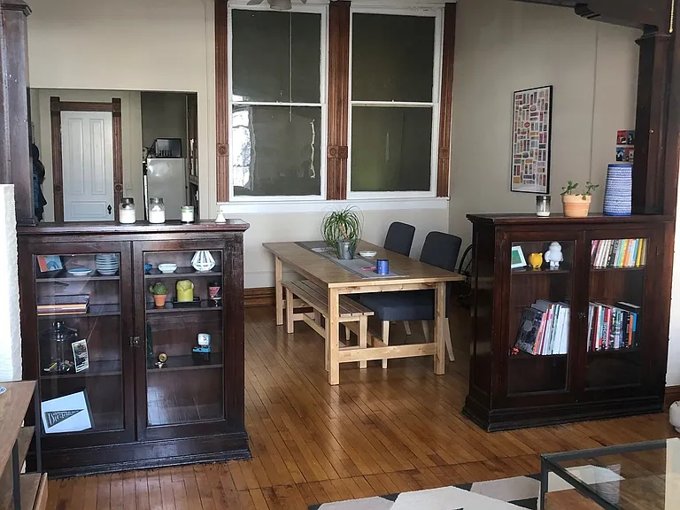 1541 W Chicago Ave #4 — Photo 3