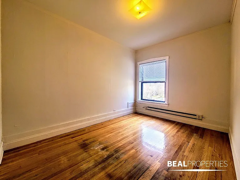 1317.5 Oak Ave #E3 — Photo 8