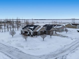330 31st Ave NW, West Fargo, ND 58078