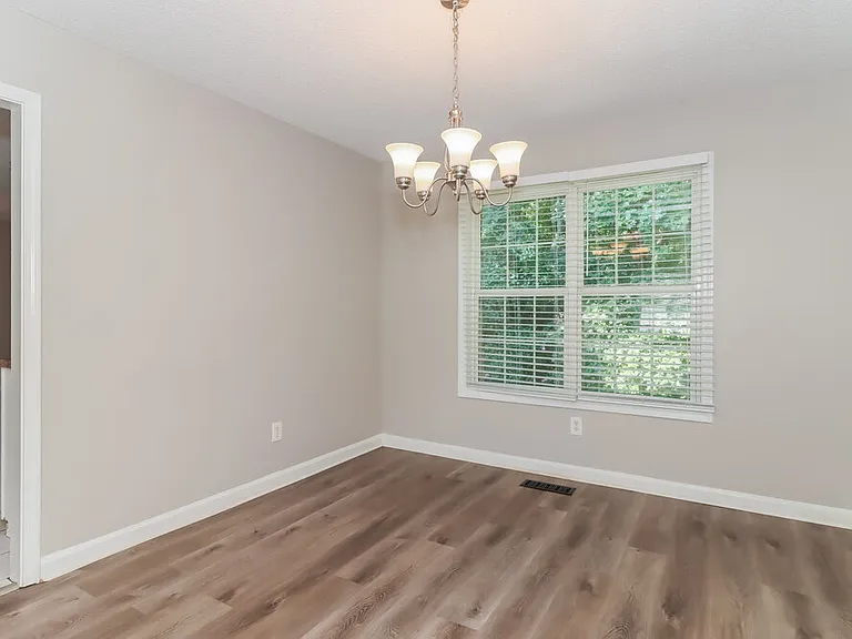 19 Eagle Point Ct — Photo 6