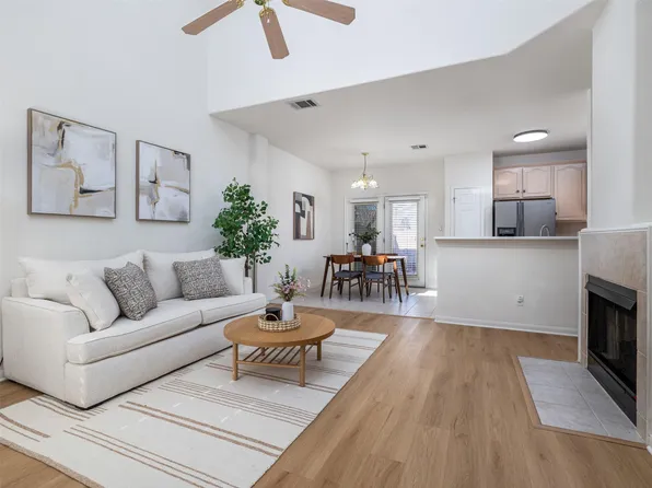 2100 Pipers Field Dr APT 30, Austin, TX 78758