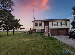 16861 Kellogg Rd, Bowling Green, OH 43402