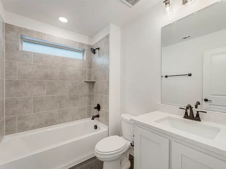 5109 Vester Ct — Photo 3
